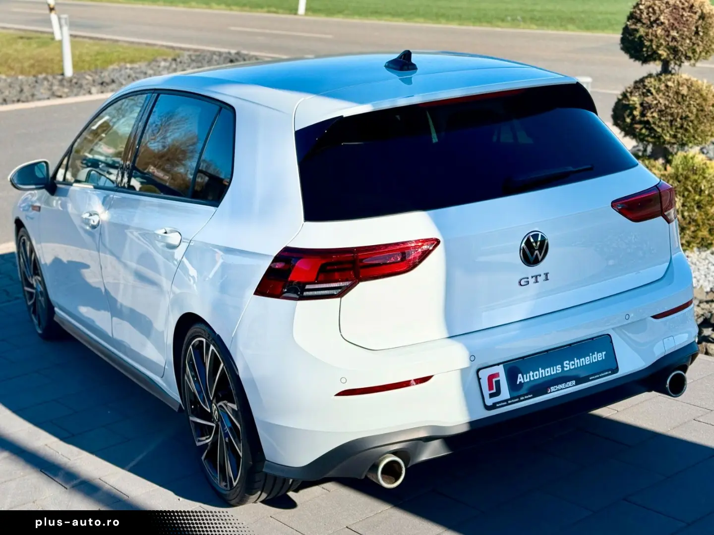 VW Golf VIII GTI DSG LED Navi DAB 19  Sound-System