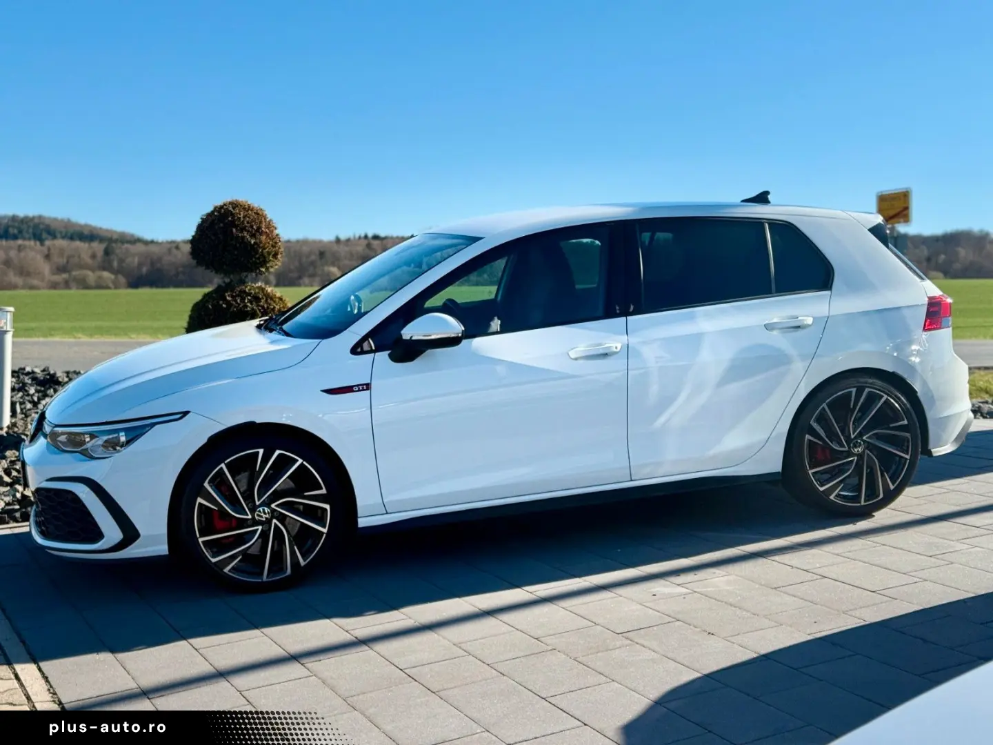 VW Golf VIII GTI DSG LED Navi DAB 19  Sound-System