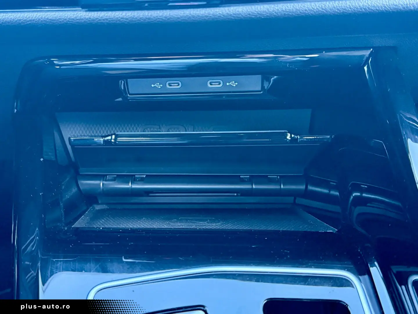 VW Golf VIII GTI DSG LED Navi DAB 19  Sound-System