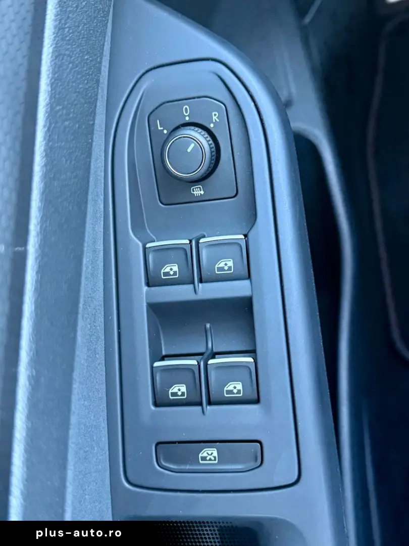 VW Golf VIII GTI DSG LED Navi DAB 19  Sound-System