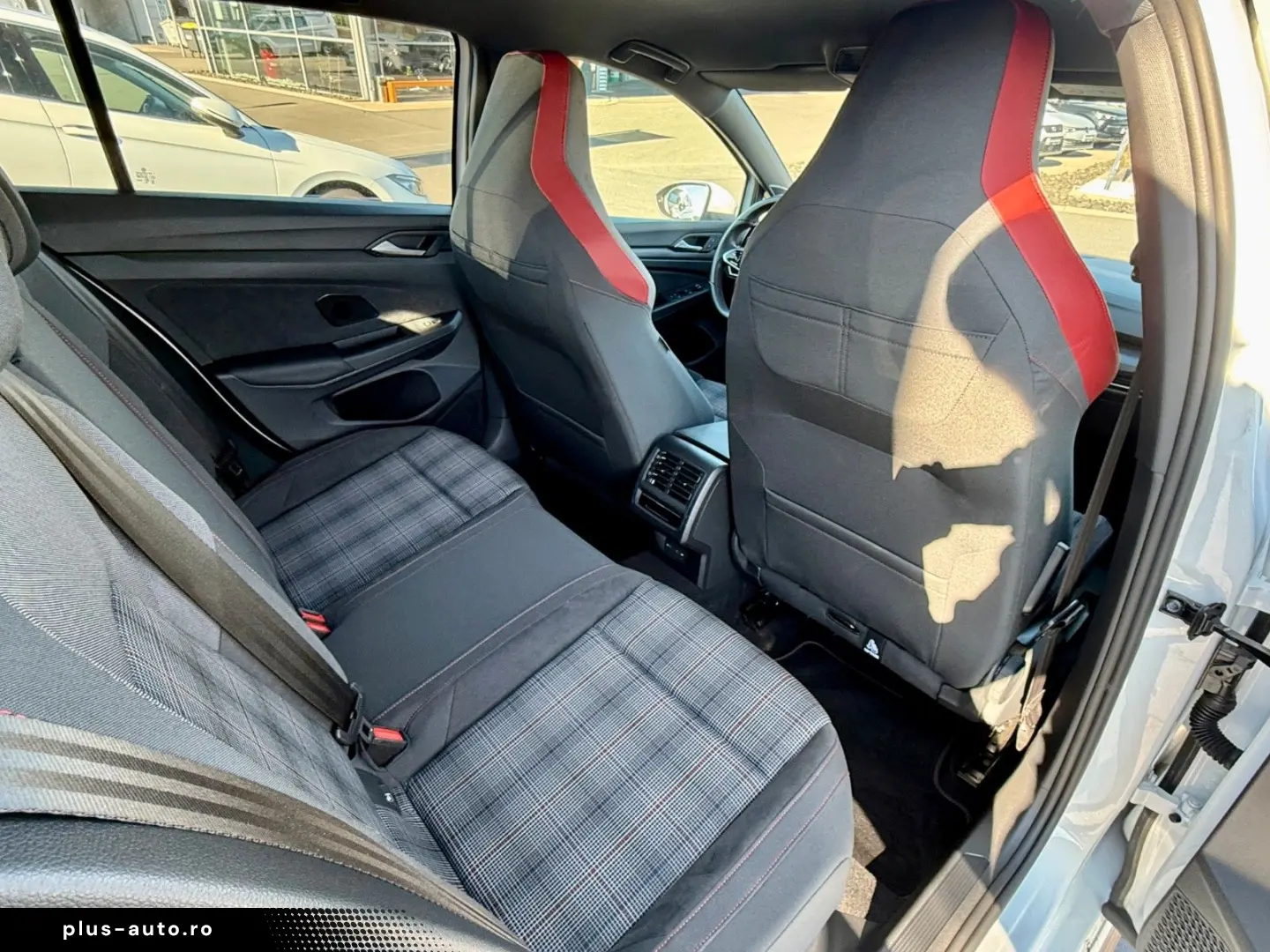 VW Golf VIII GTI DSG LED Navi DAB 19  Sound-System
