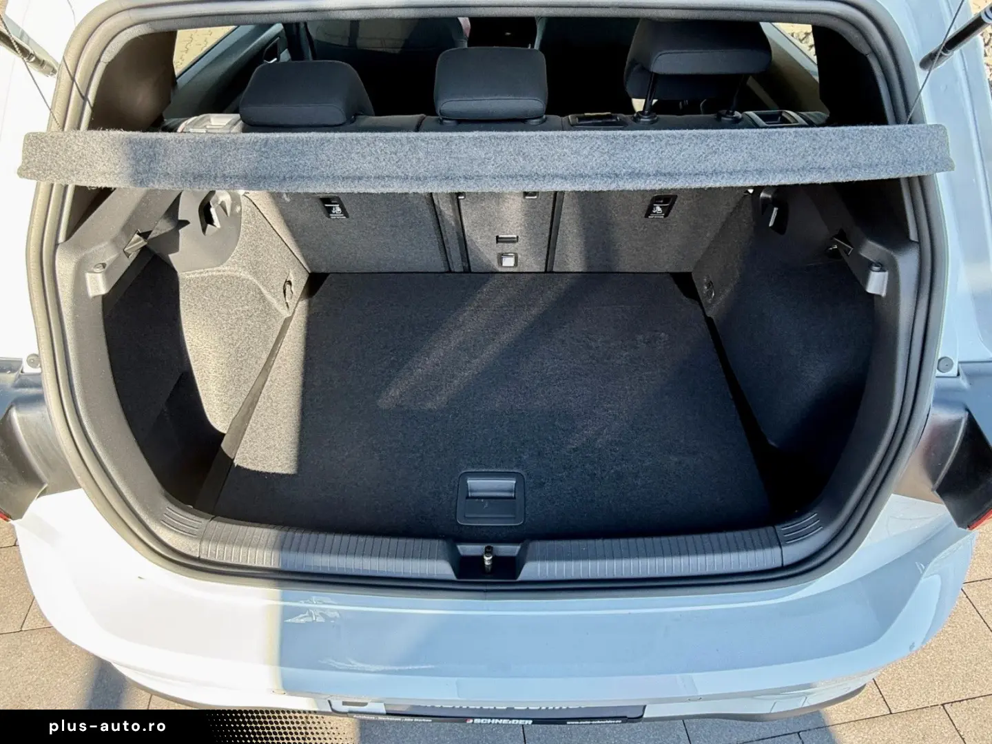 VW Golf VIII GTI DSG LED Navi DAB 19  Sound-System