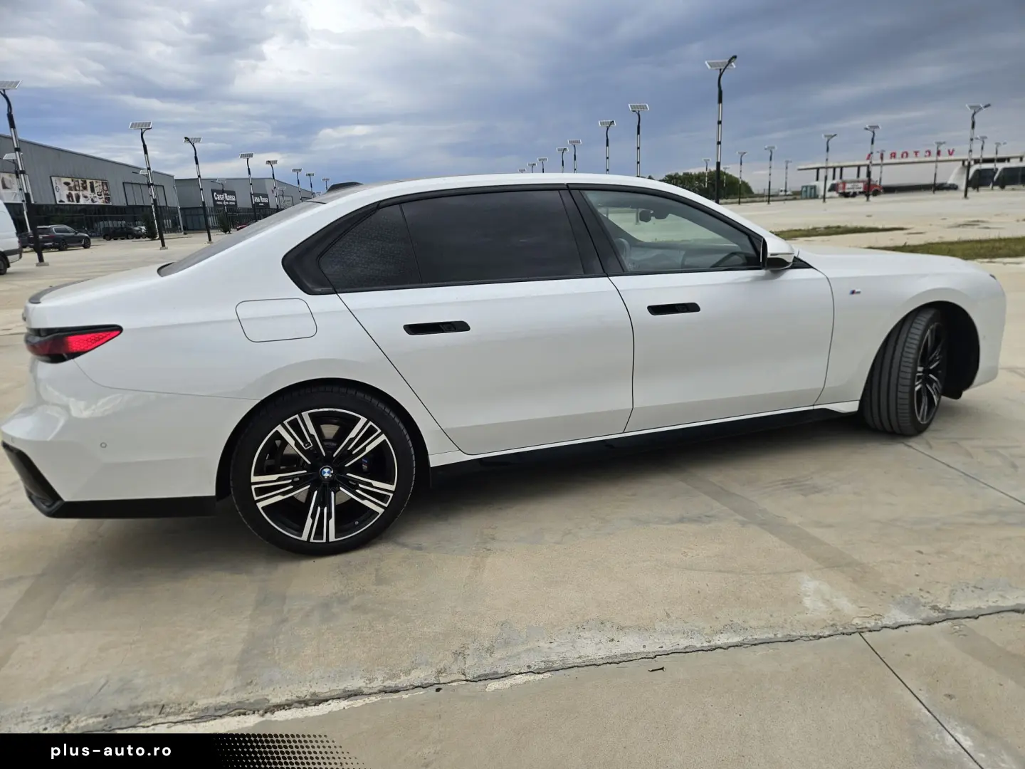 BMW 740