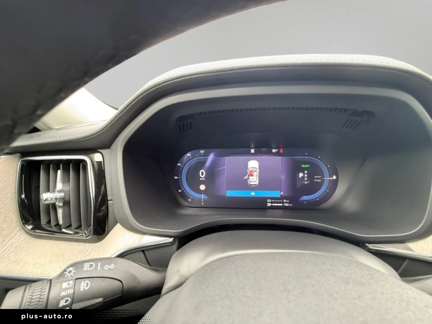 VOLVO XC60 T6 AWD Plug-in Hybrid Ultra Dark Luftfahrwe