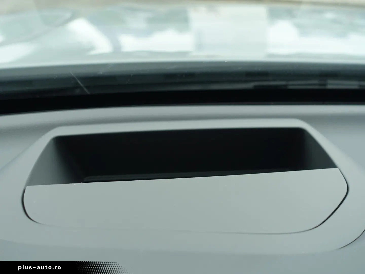 VOLVO XC60 Black Edition Ultra T8 AWD Pano B&W AHK