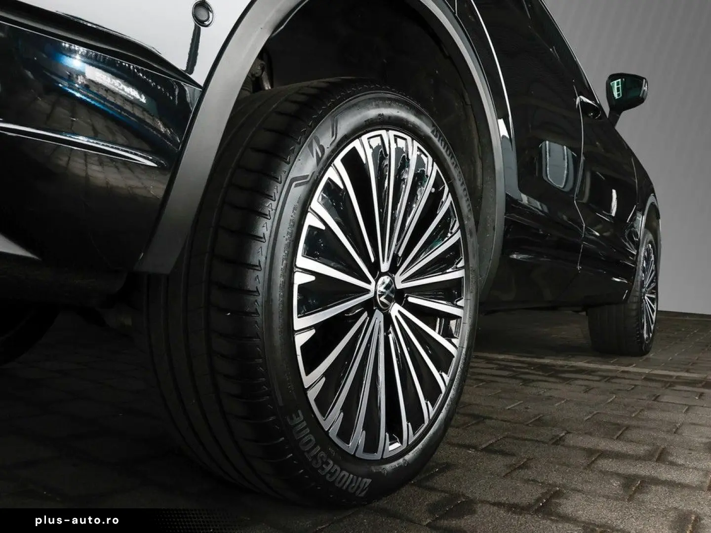 VW Touareg 3.0 TDI Elegance 4Mo AHK RFK Leder
