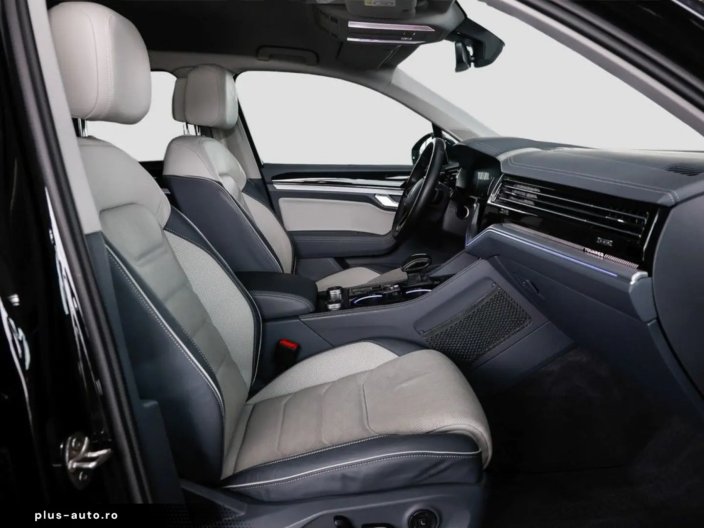 VW Touareg 3.0 TDI Elegance 4Mo AHK RFK Leder