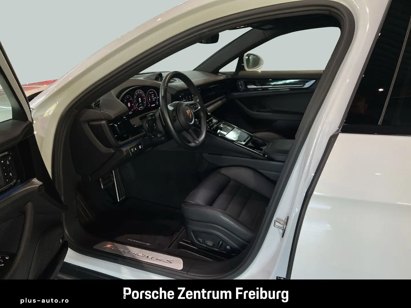 PORSCHE Panamera 4S E-Hybrid InnoDrive HA-Lenkung HUD