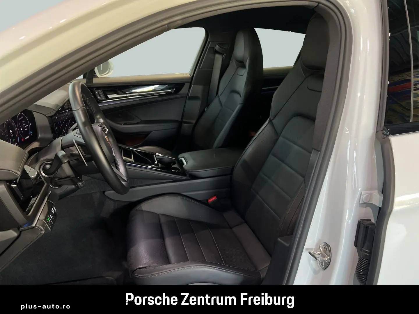 PORSCHE Panamera 4S E-Hybrid InnoDrive HA-Lenkung HUD
