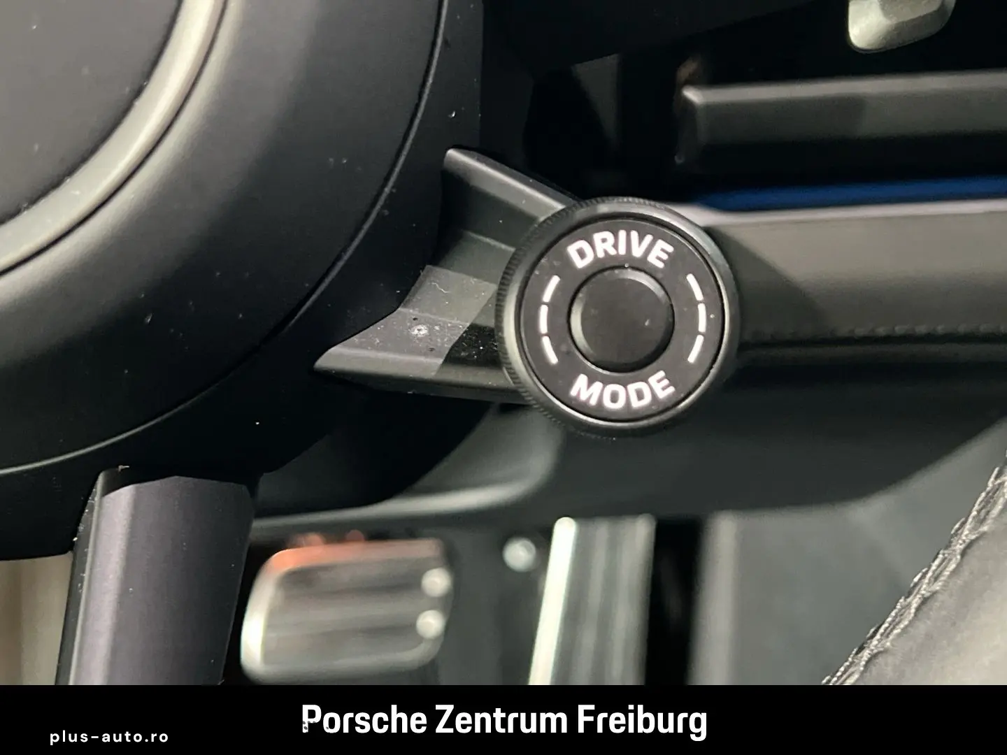 PORSCHE Panamera 4S E-Hybrid InnoDrive HA-Lenkung HUD