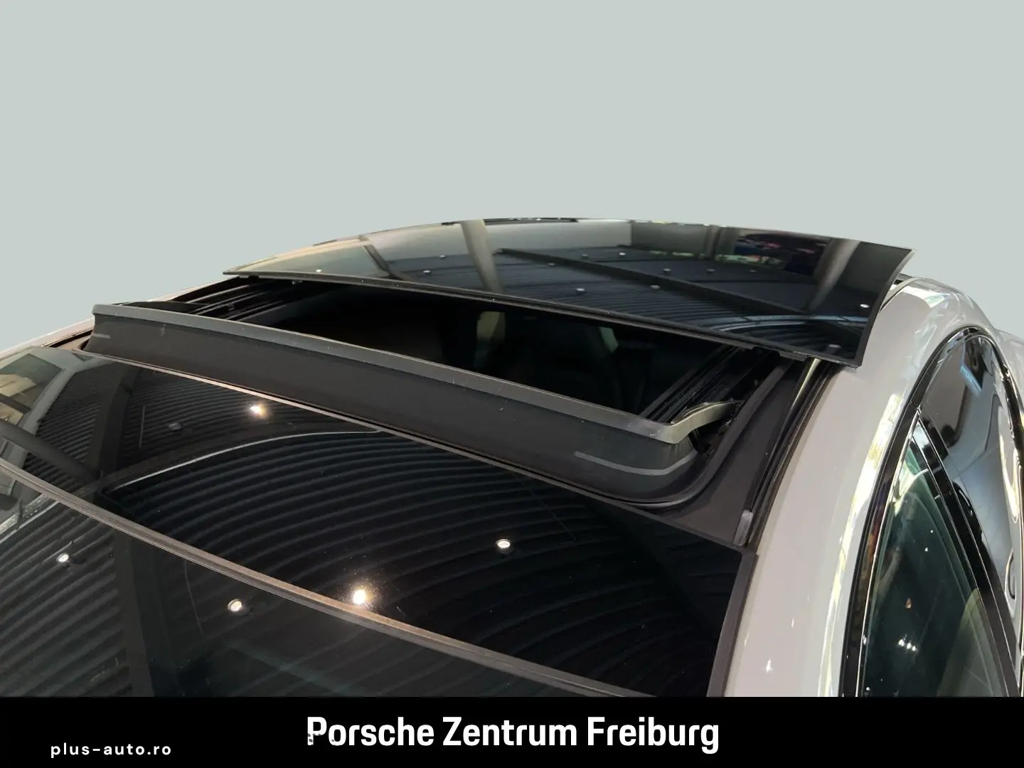 PORSCHE Panamera 4S E-Hybrid InnoDrive HA-Lenkung HUD