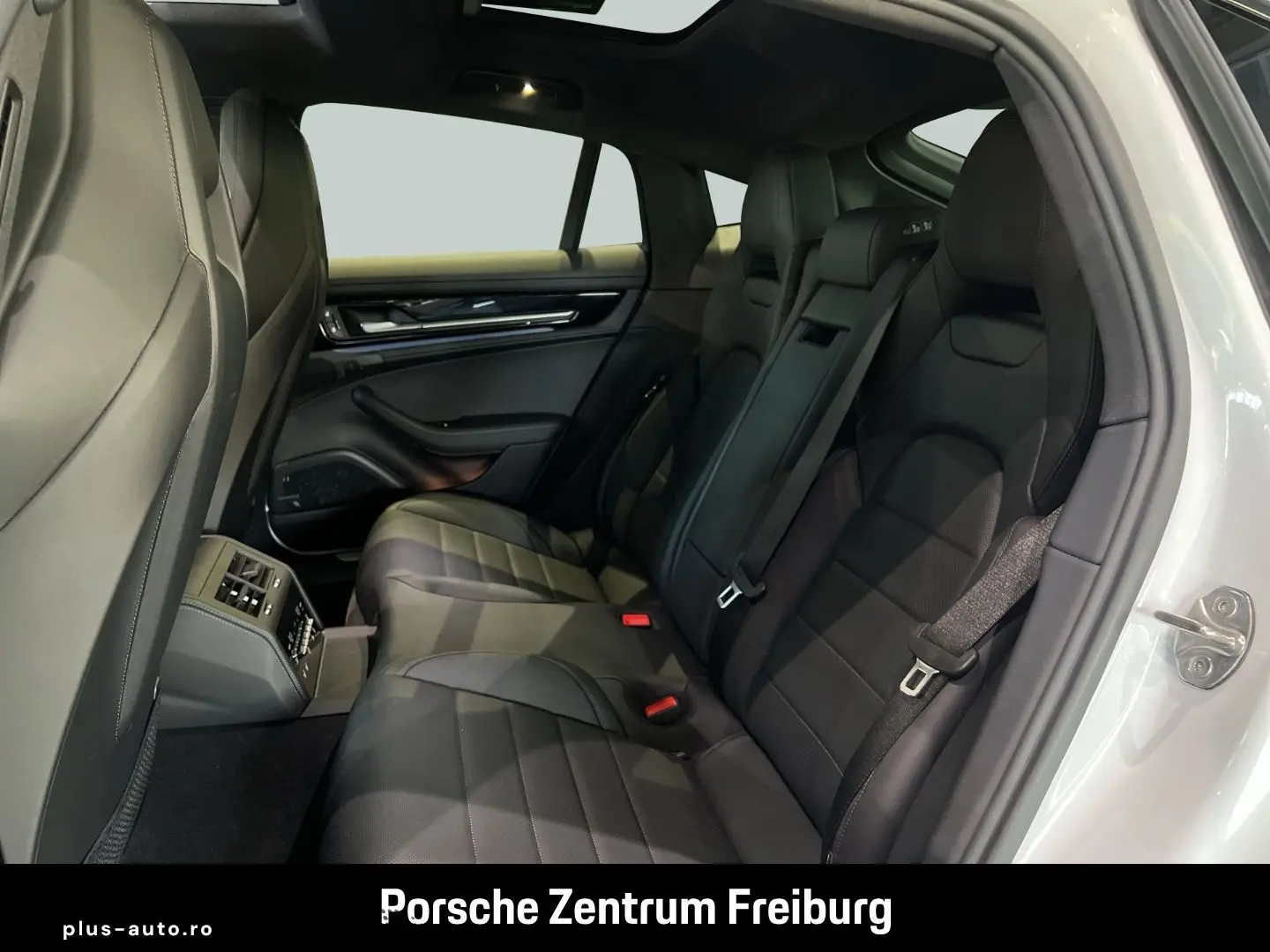 PORSCHE Panamera 4S E-Hybrid InnoDrive HA-Lenkung HUD