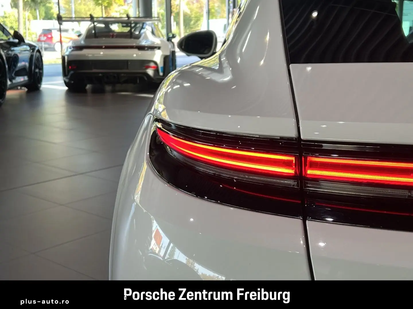PORSCHE Panamera 4S E-Hybrid InnoDrive HA-Lenkung HUD