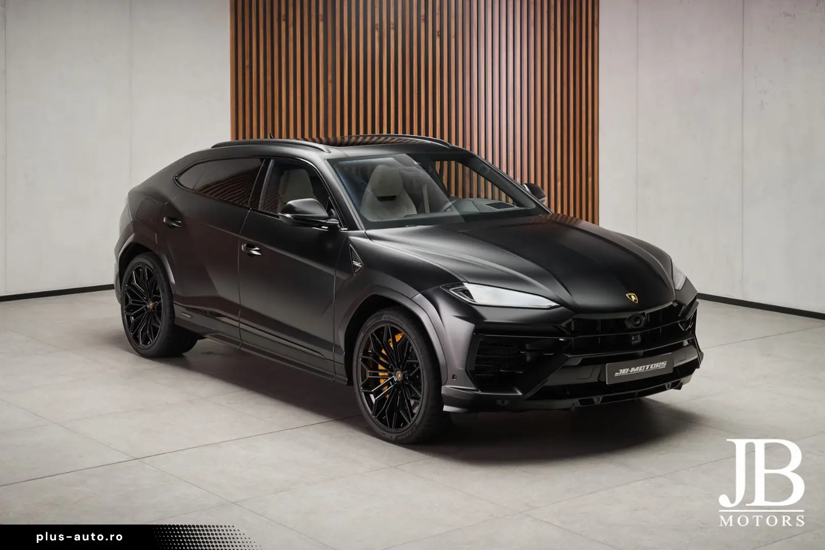 LAMBORGHINI Urus SE Panorama 3D B&O Carbon 23 Zoll