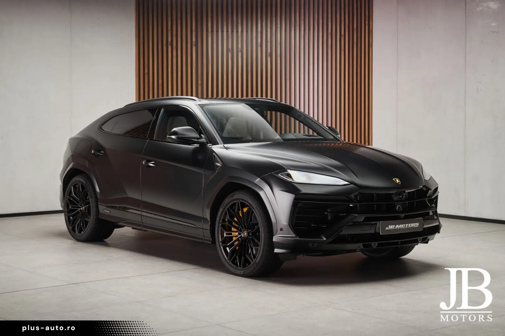 LAMBORGHINI Urus SE Panorama 3D B&O Carbon 23 Zoll