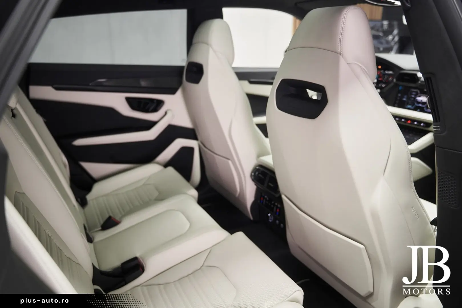 LAMBORGHINI Urus SE Panorama 3D B&O Carbon 23 Zoll