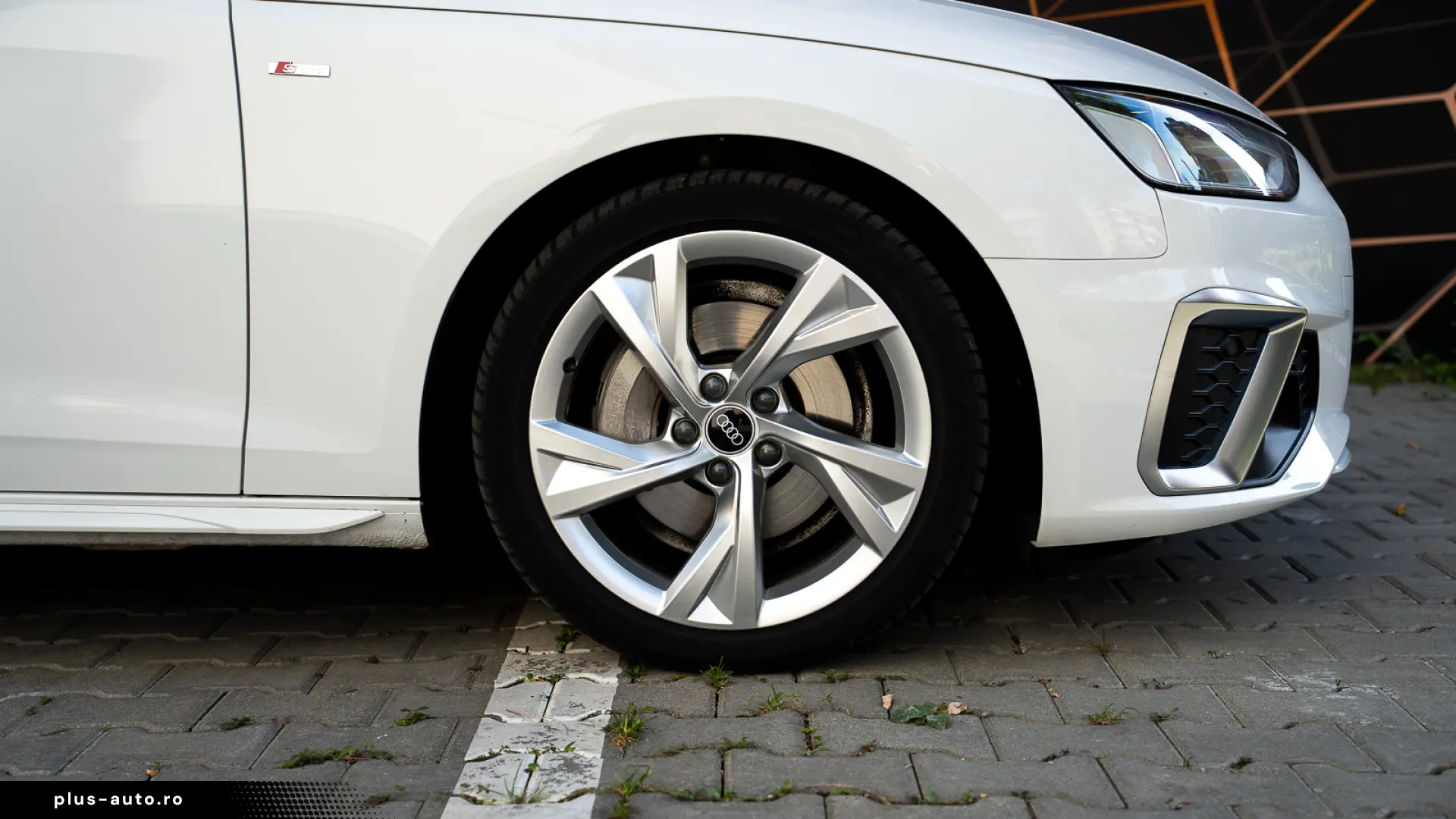 Audi A4 40 TDI Mild Hybrid S tronic S-Line
