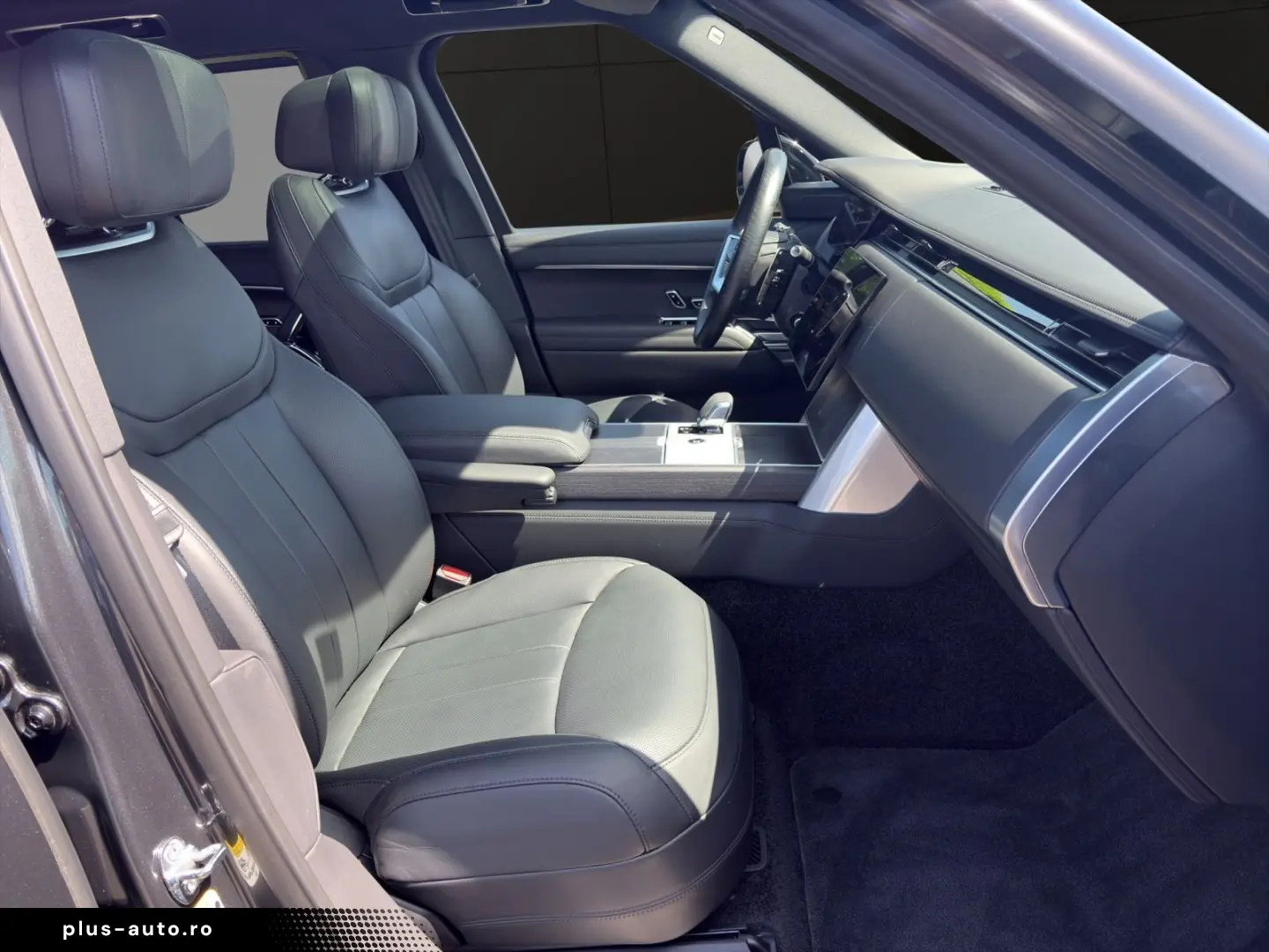 LAND ROVER Range Rover P550e Plug-in-Hybrid Autobiography