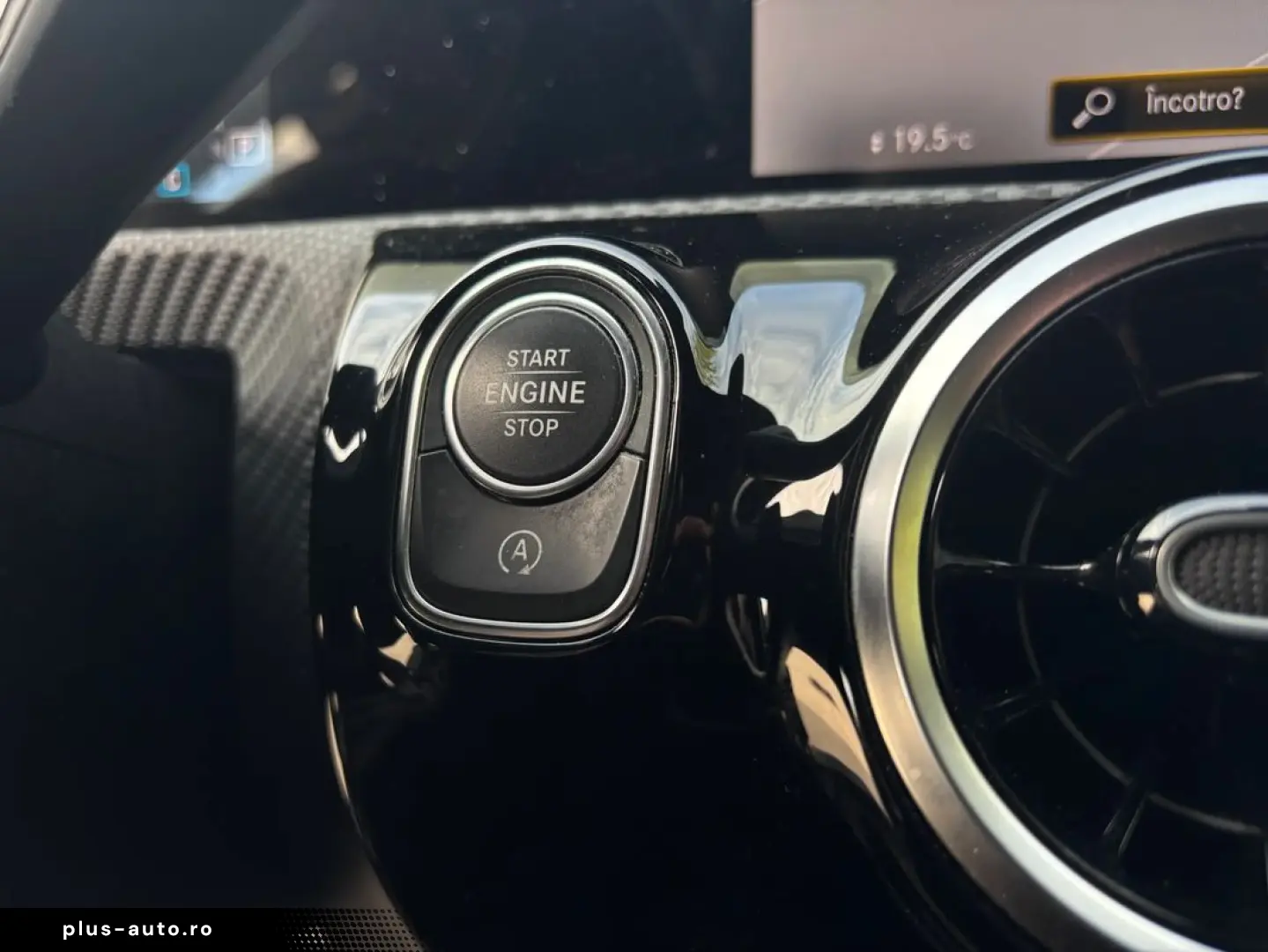 Mercedes-Benz A-200