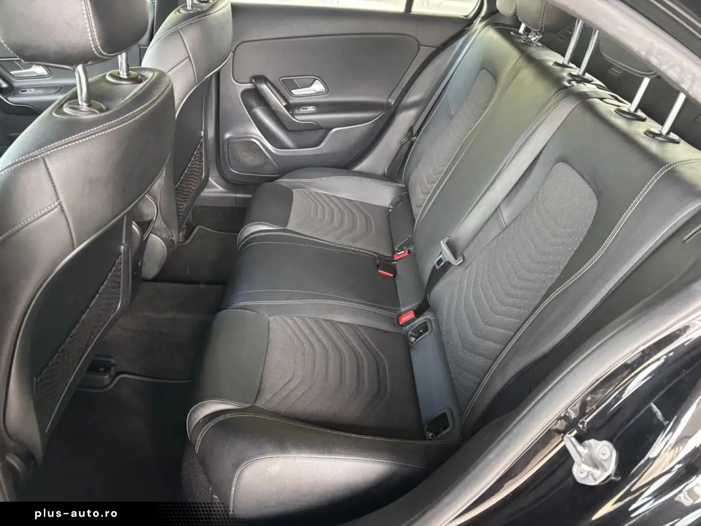 Mercedes-Benz A-200