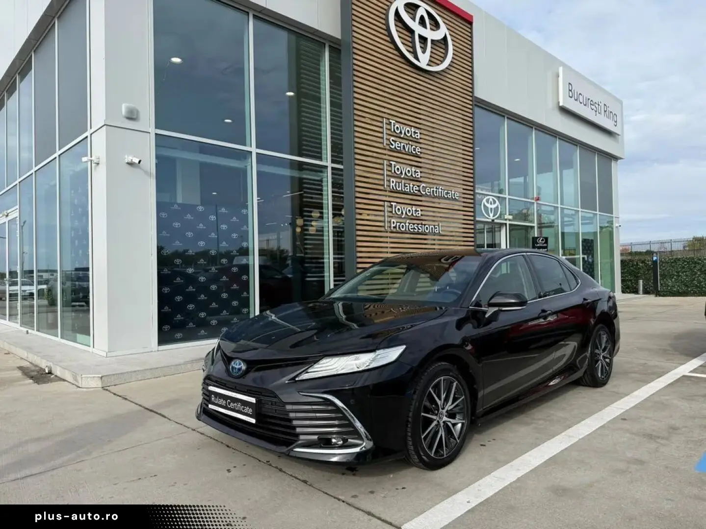 Toyota Camry Dynamic 2.5 Hybrid 218 Cp
