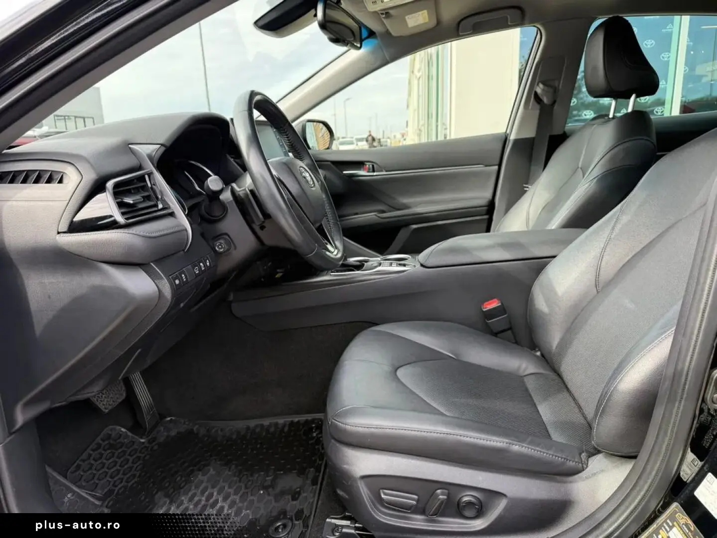 Toyota Camry Dynamic 2.5 Hybrid 218 Cp