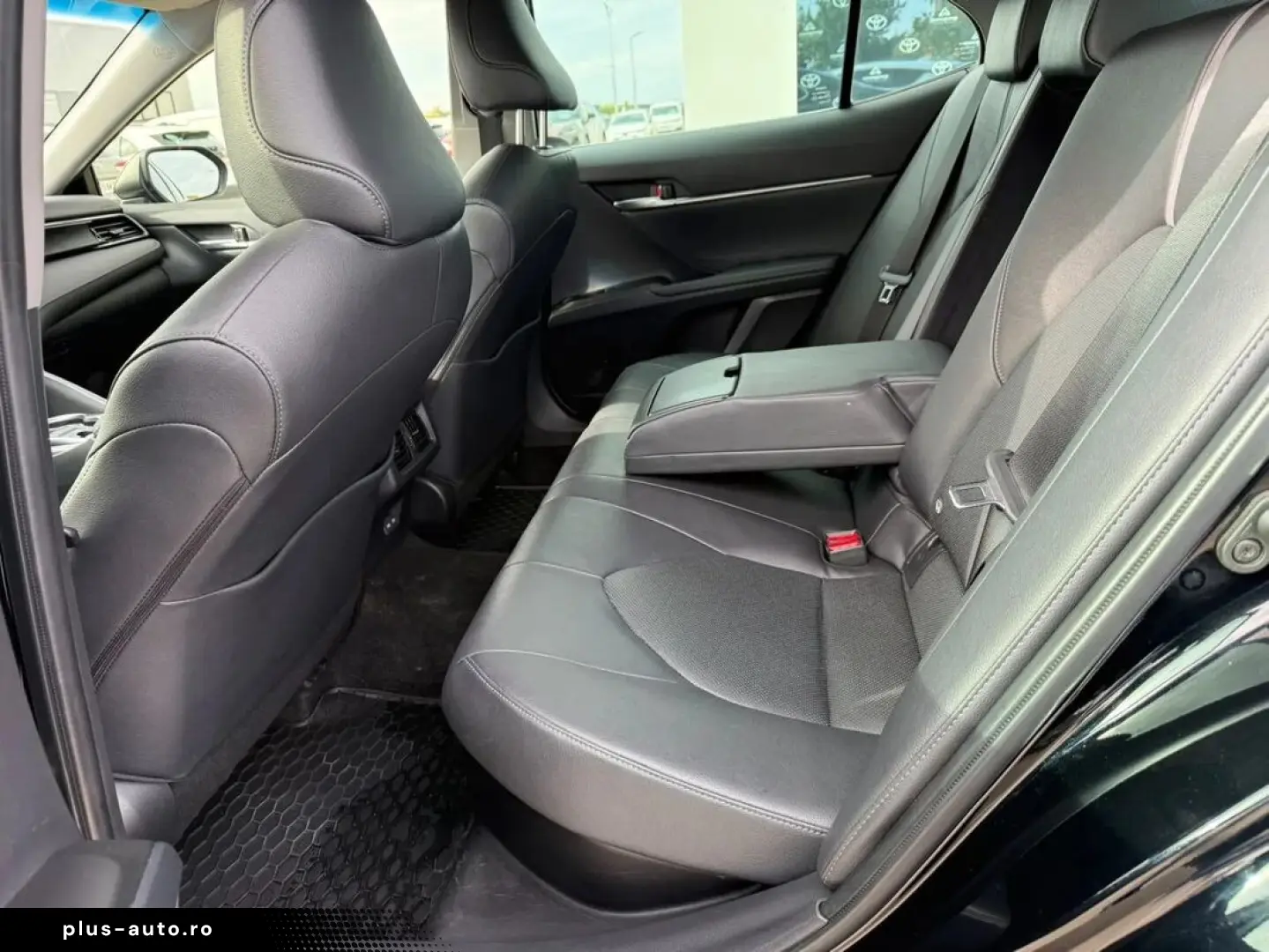 Toyota Camry Dynamic 2.5 Hybrid 218 Cp