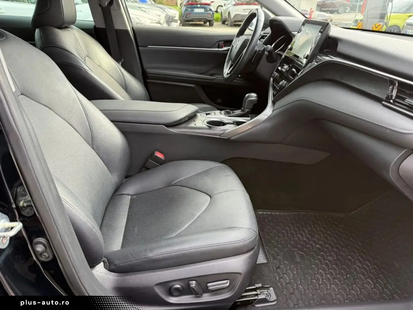 Toyota Camry Dynamic 2.5 Hybrid 218 Cp