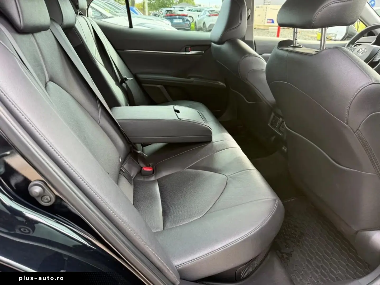Toyota Camry Dynamic 2.5 Hybrid 218 Cp