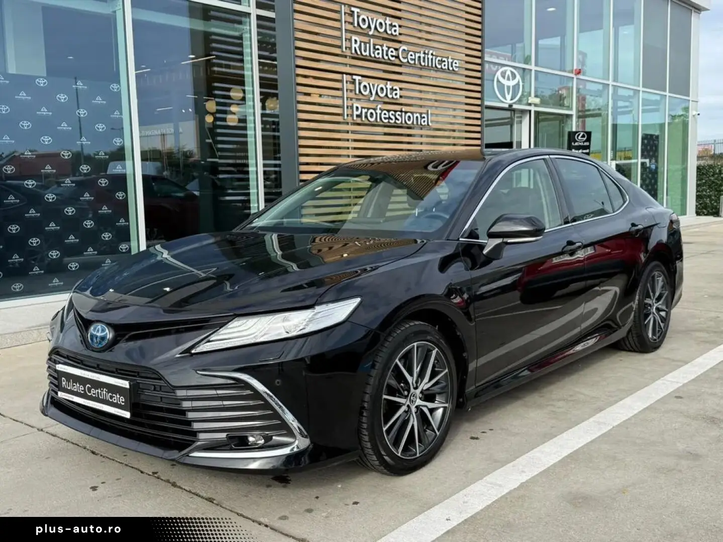 Toyota Camry Dynamic 2.5 Hybrid 218 Cp