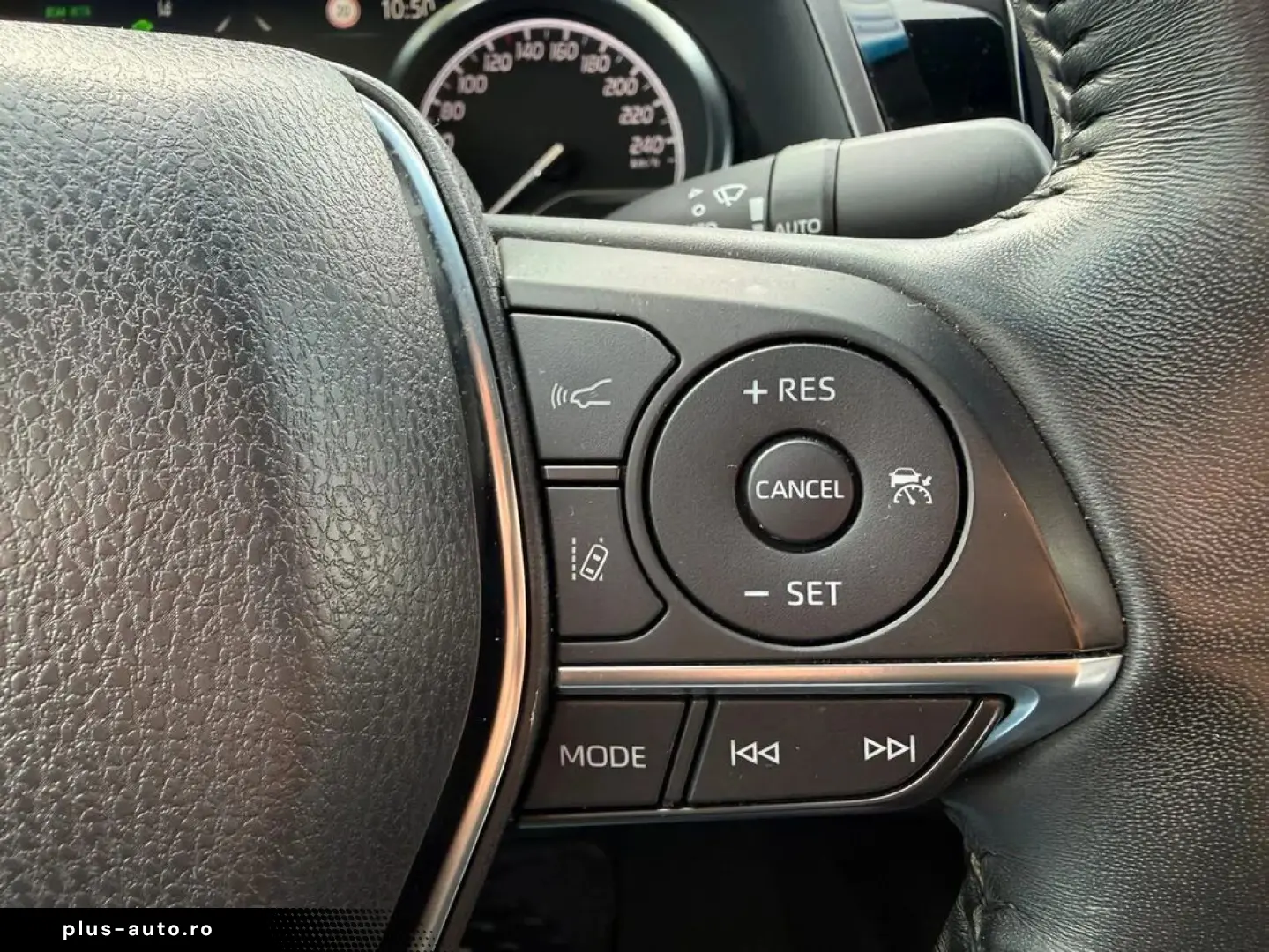 Toyota Camry Dynamic 2.5 Hybrid 218 Cp