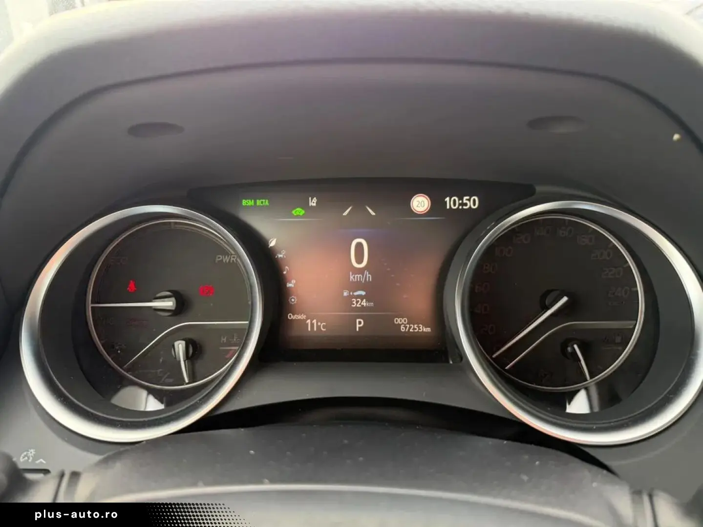 Toyota Camry Dynamic 2.5 Hybrid 218 Cp