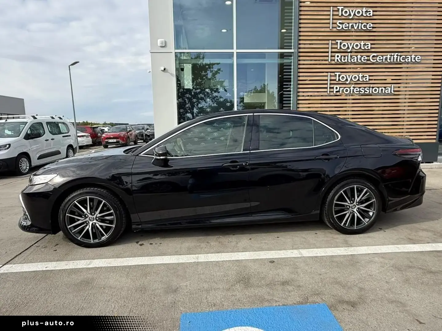 Toyota Camry Dynamic 2.5 Hybrid 218 Cp