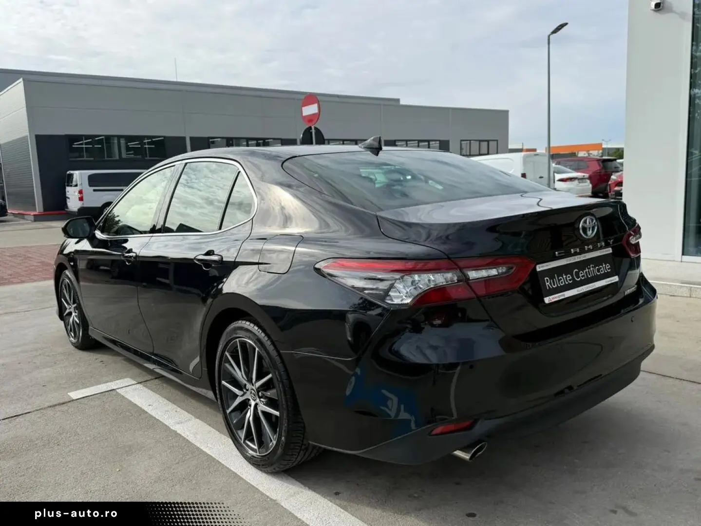 Toyota Camry Dynamic 2.5 Hybrid 218 Cp