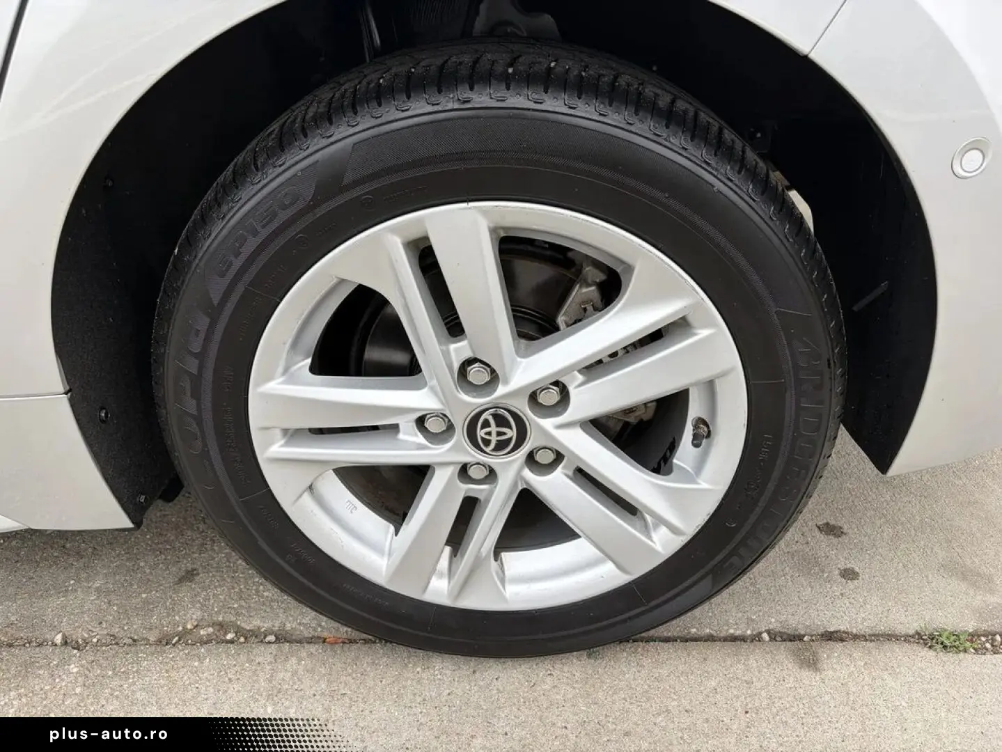 Toyota Corolla 1.8 Hybrid Dynamic Hsd E-CVT