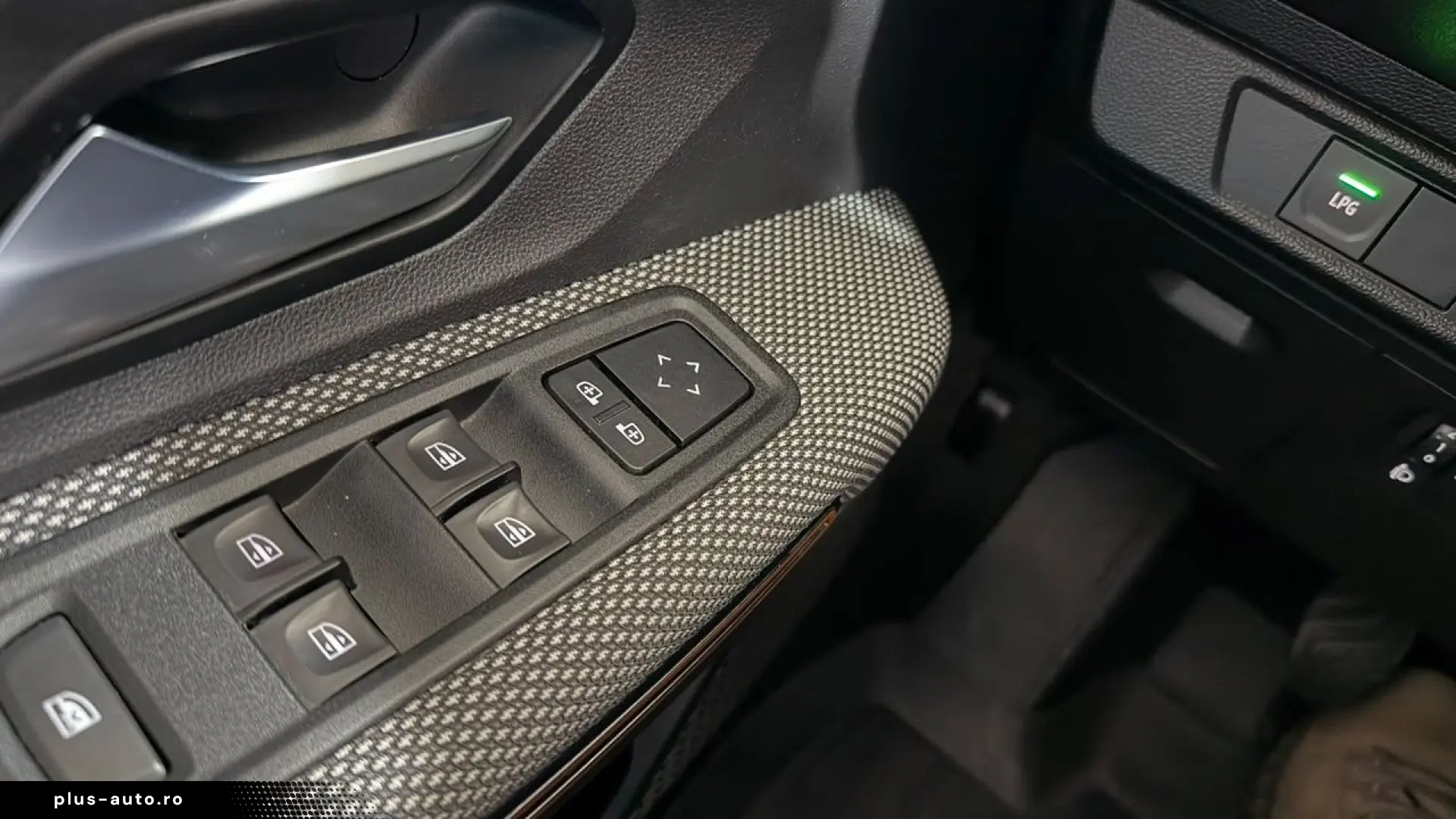 Dacia Sandero Stepway versiunea Prestige ECOG benzina si GPL