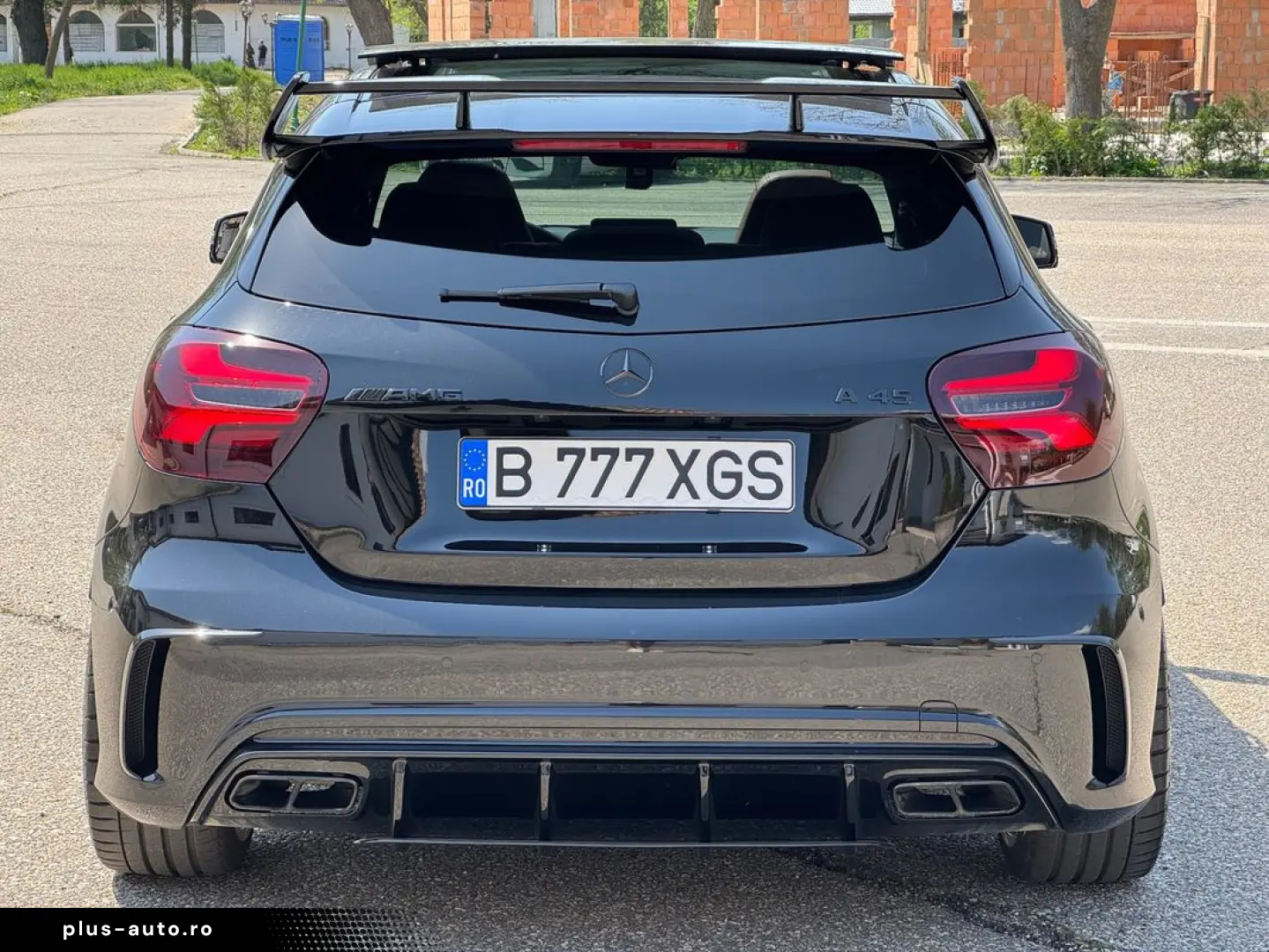 Mercedes-Benz A-45-Amg