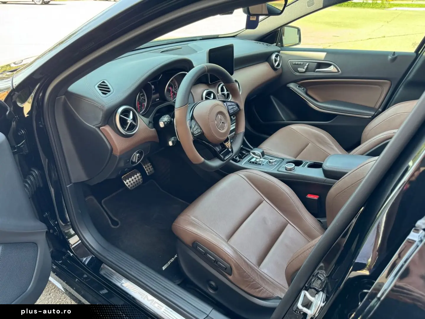 Mercedes-Benz A-45-Amg
