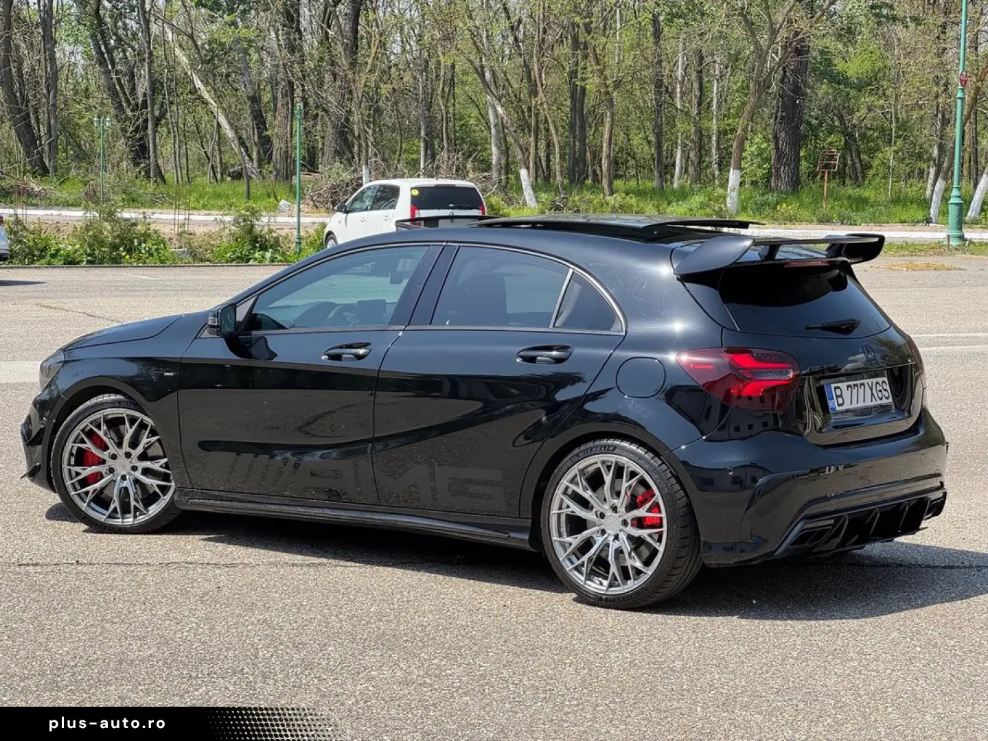 Mercedes-Benz A-45-Amg