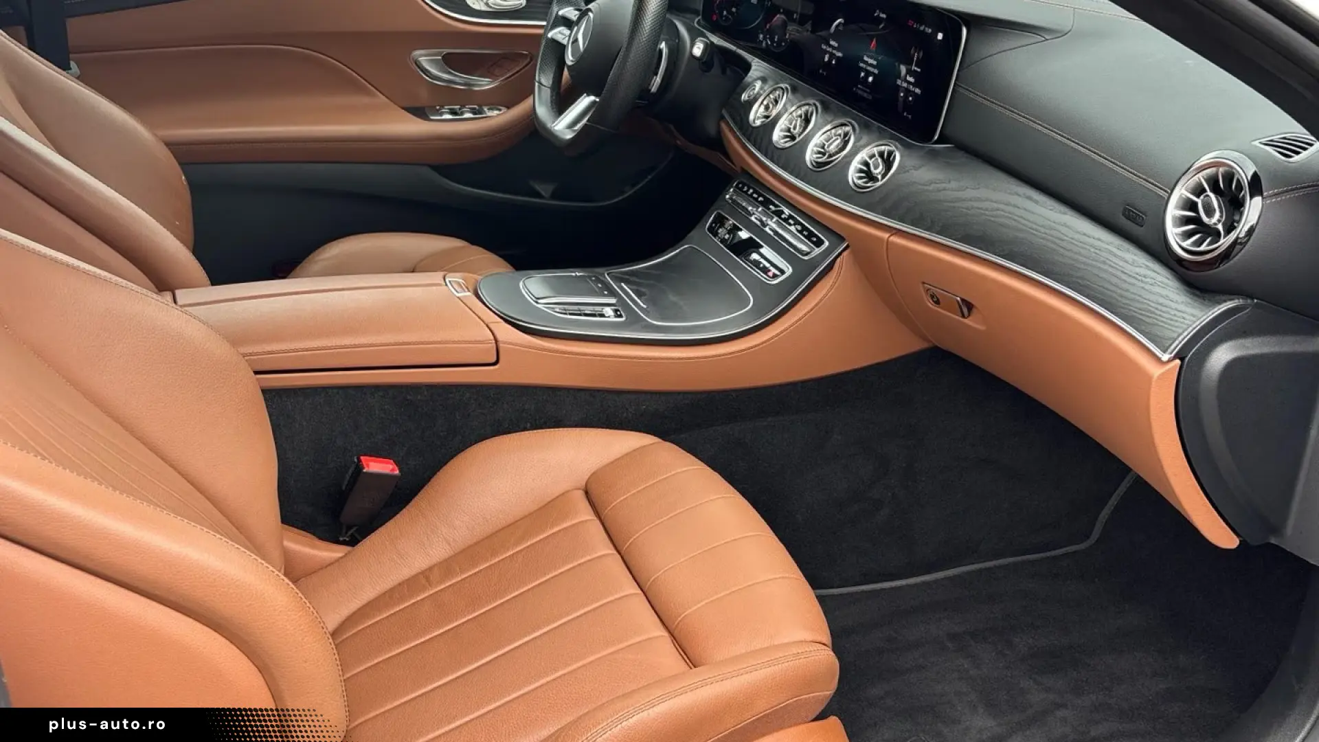 Mercedes-Benz E 220 d Coupé AMG Line 360  • MBUX MEMORY