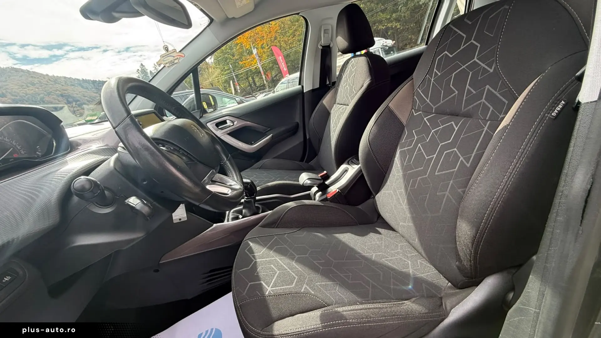 Peugeot 2008 An2015 1.2Mpi 82Cp E5 Garantie Rate