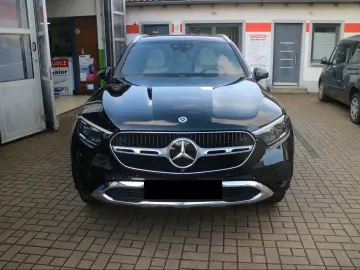 Mercedes-Benz GLC 400 e 4MATIC Avantgarde Full