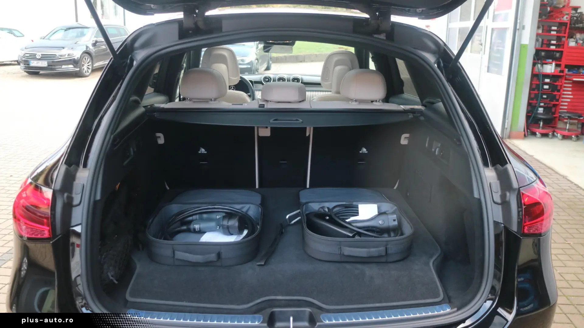 Mercedes-Benz GLC 400 e 4MATIC Avantgarde Full