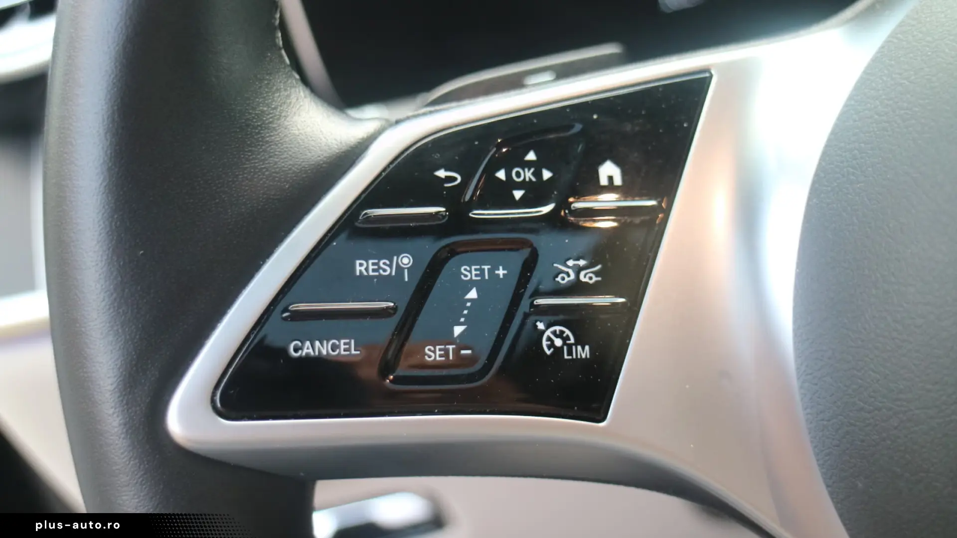 Mercedes-Benz GLC 400 e 4MATIC Avantgarde Full