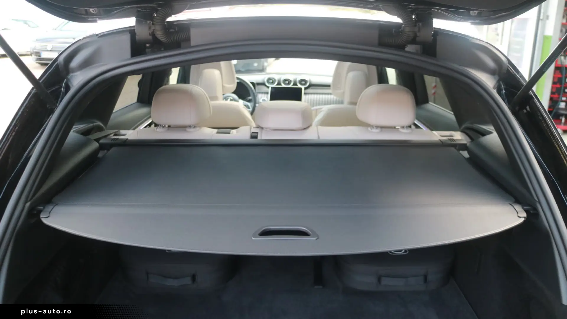 Mercedes-Benz GLC 400 e 4MATIC Avantgarde Full