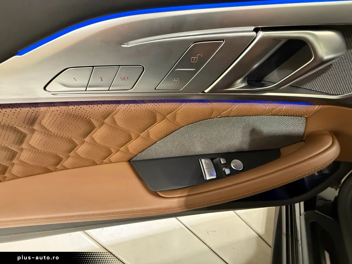 BMW M8 Coupé M Competition ACC 360  Laser