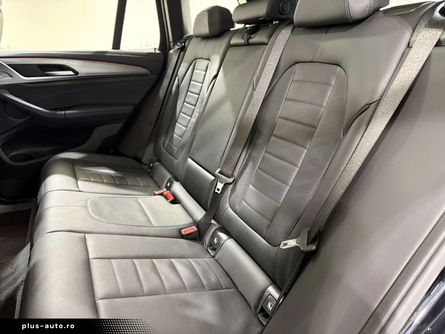 BMW X3 xDrive20d M Sportpaket AHK RFK Pano ALED