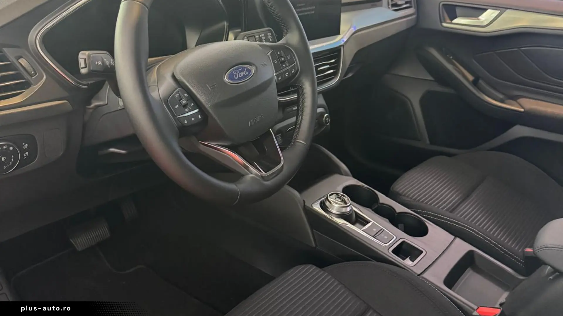 Ford Focus MCA 5 usi Titanium 1.5 EcoBlue 115 CP A8