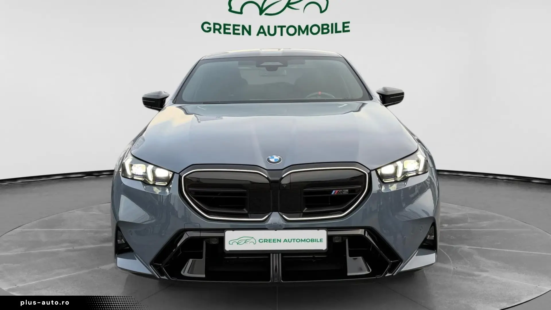 Noul BMW M5 G90 - Individual   727 CP