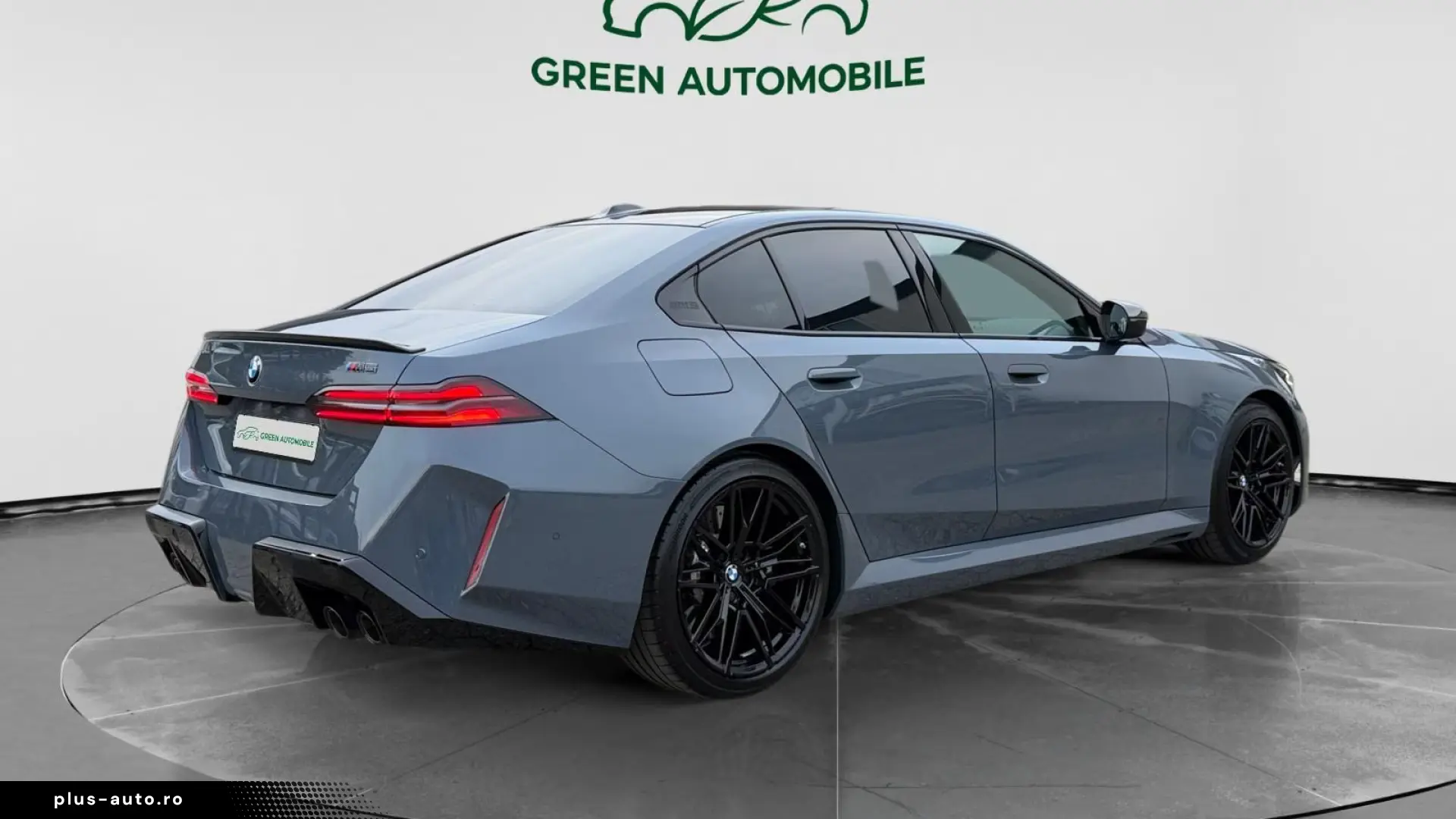 Noul BMW M5 G90 - Individual   727 CP